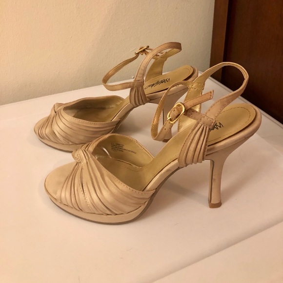 Mossimo champagne gold heels - Picture 5 of 5